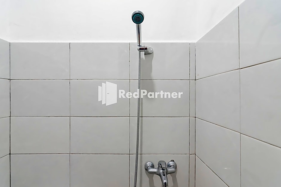 Langkar Guest House Syariah Mitra RedDoorz