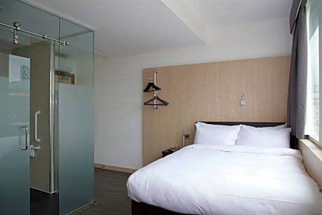 Double Room - Disability Access