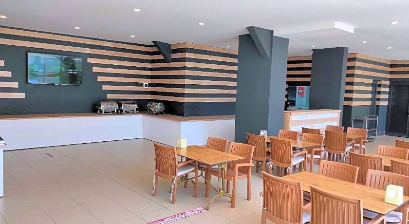 Altinersan Hotel Altinkum