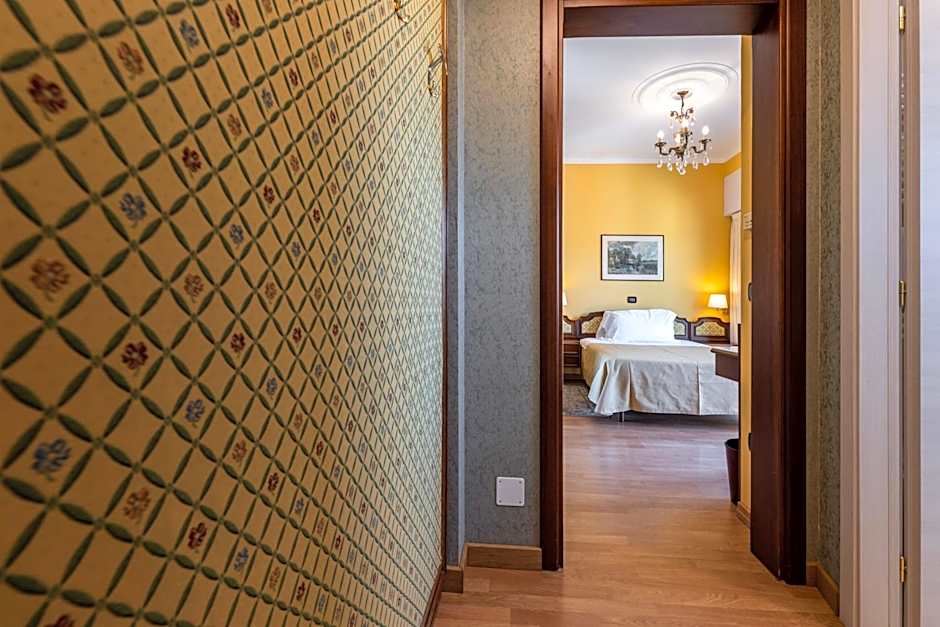 Hotel Bellevue Et Mediterranée