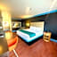 Casa Blanca Hotel & Suites Orange SR-55 Freeway, Near Honda Center, Chapman University, Disneyland