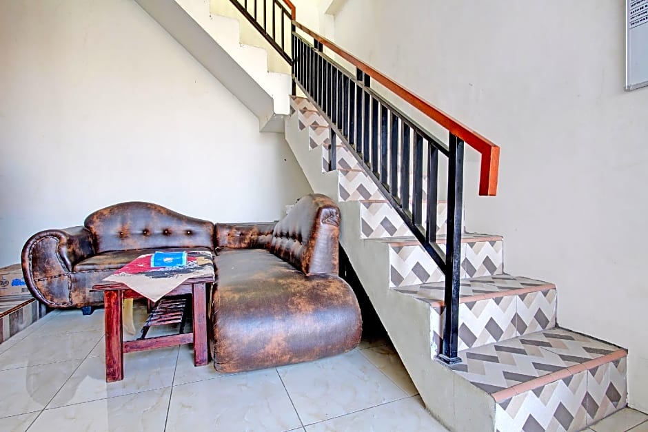 Hotel O Guest House Cemara 1 Syariah