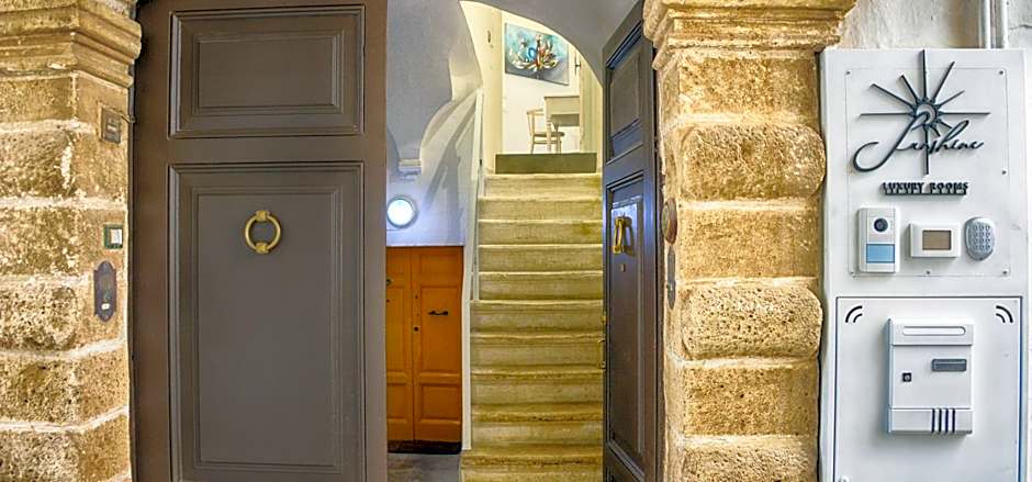 Sunshine Luxury Rooms