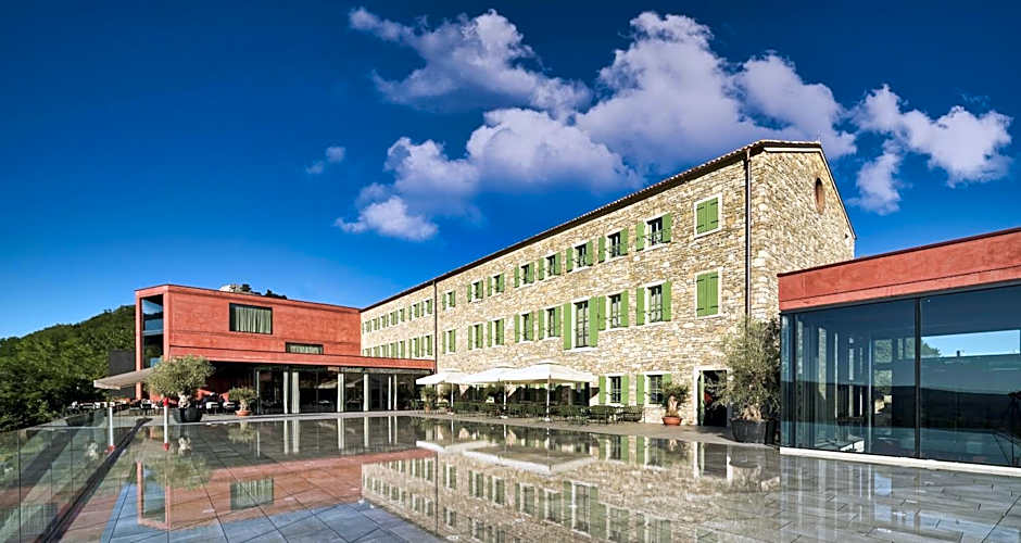 Winery & Design hotel ROXANICH