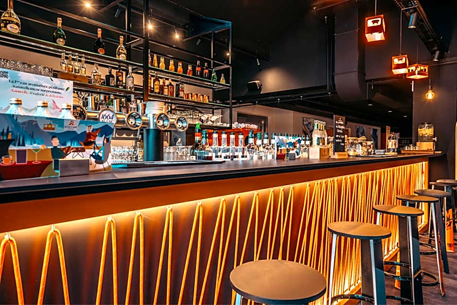 Hotel Base Camp Lodge - Albertville