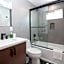 Los Angeles 3BR Villa Suites with Free Parking