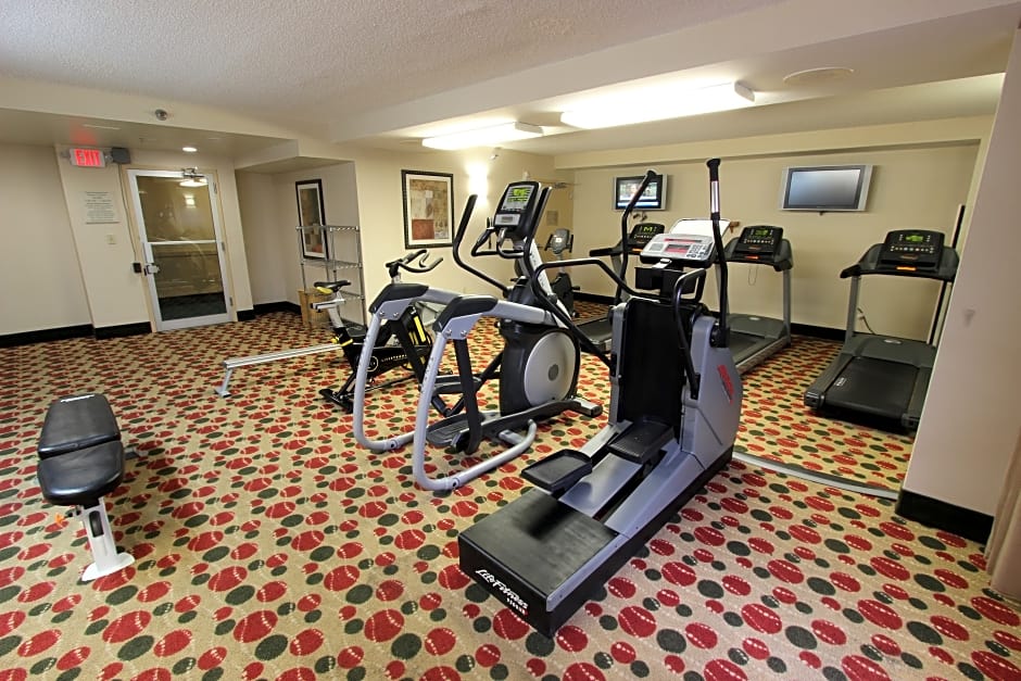 Sawgrass Grand Hotel and Suites Sports Complex
