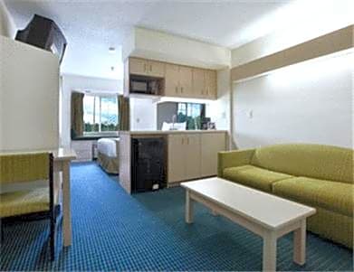 Microtel Inn & Suites By Wyndham Statesville