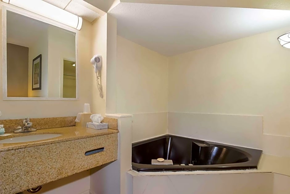 Suburban Studios Florence - Darlington