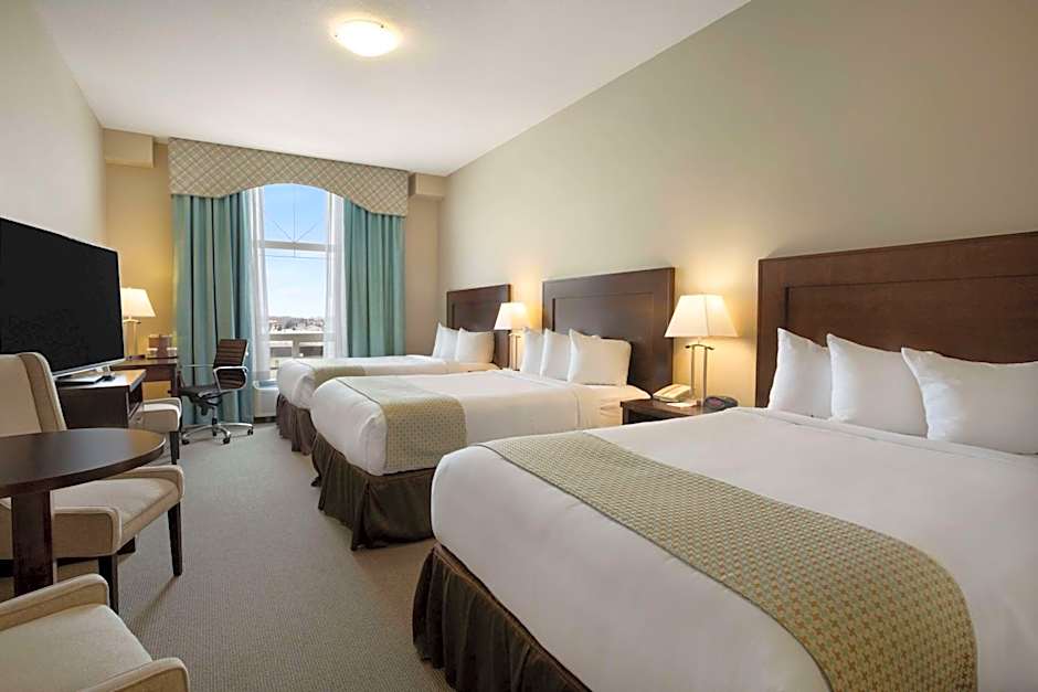 Ramada by Wyndham Emerald Park/Regina East