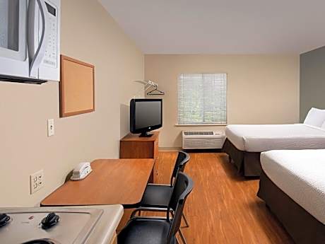 Double Room with Two Double Beds - Smoking