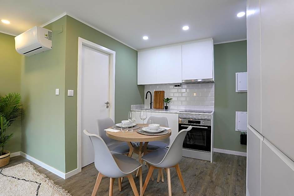 Loios Studios and Apartments