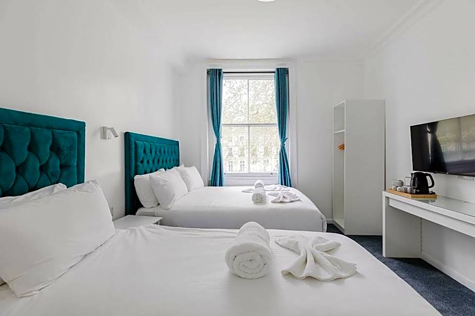 Palace Court Hotel