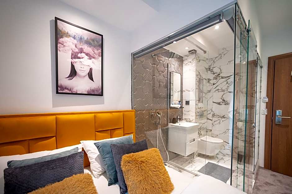 Knez Mihailova Center Rooms with PARKING