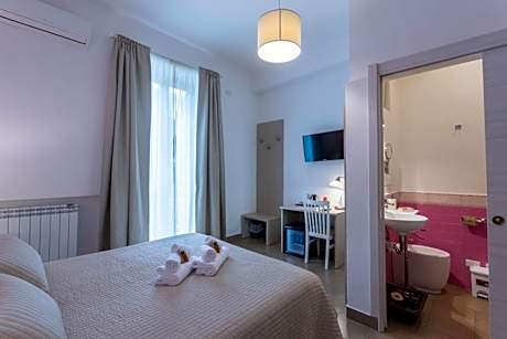 Double or Twin Room with Private Bathroom