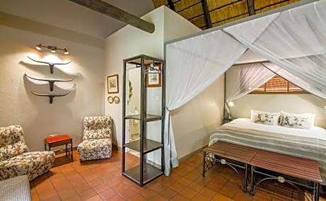 Deluxe Double or Twin Room with Pool View