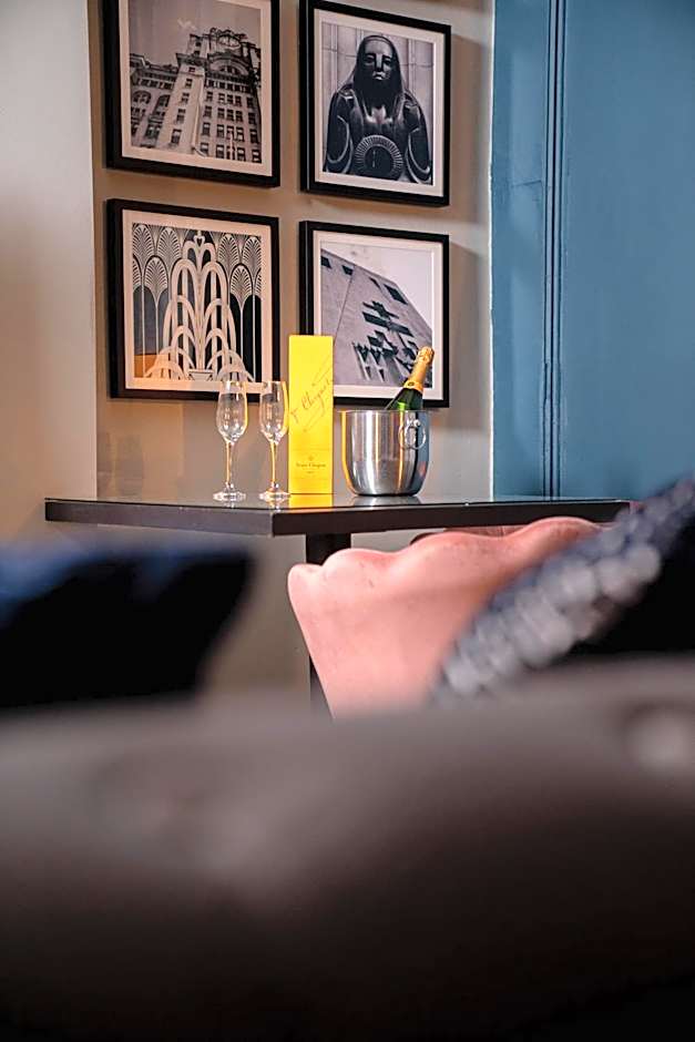 62 Castle Street Hotel