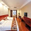 GreenTree Inn Shandong Zaozhuang Tengzhou East Xueyuan Road Guiheyuan Business Hotel