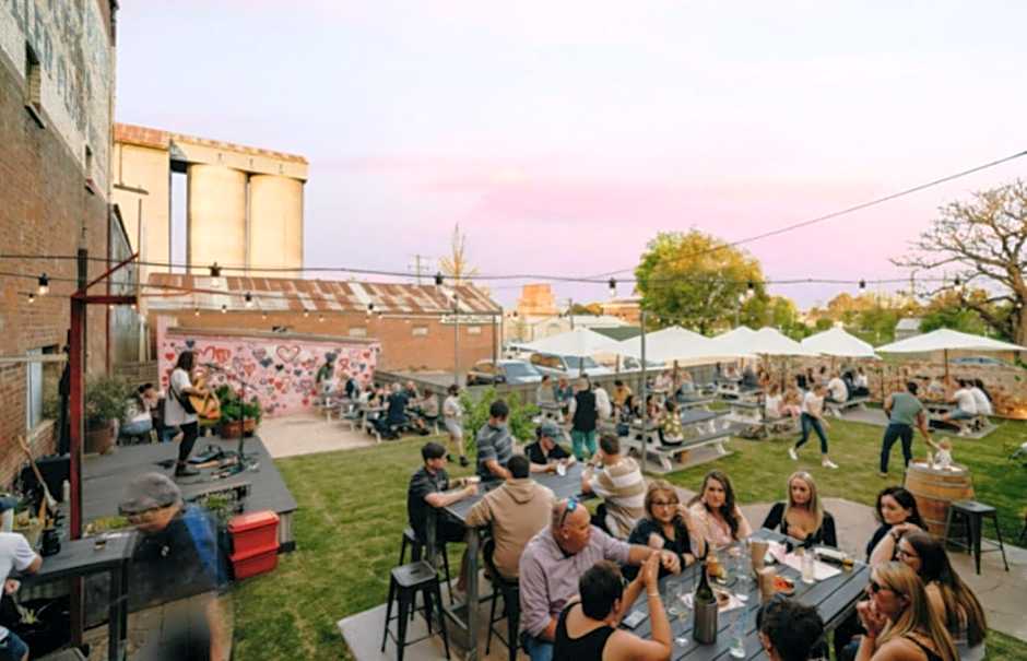 The Victoria Hotel Bathurst