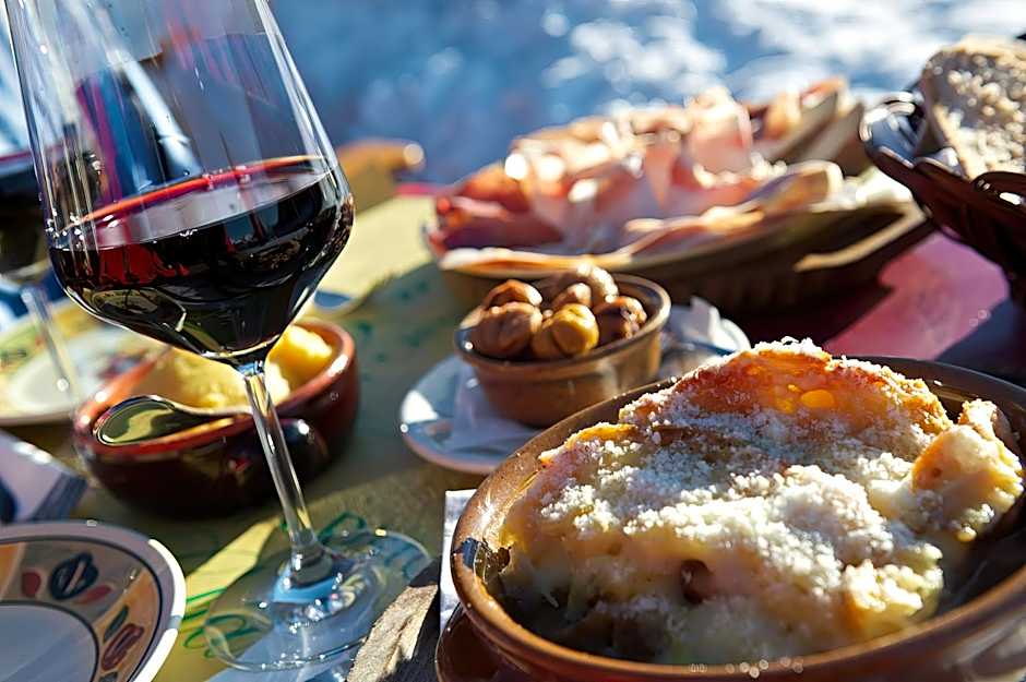 Hotel & Ristorante Serenella