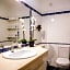 Vinyl Flat Bed & Breakfast - Rooms