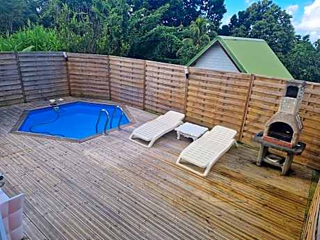 Bungalow Corail, F3 avec piscine à Sainte Luce