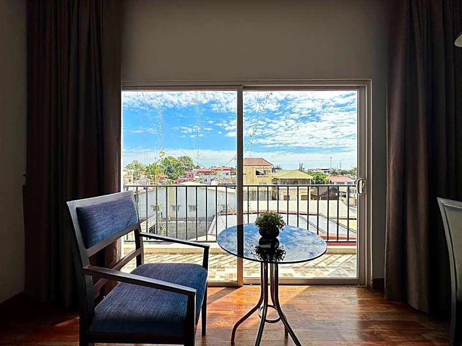 Siem Reap River View Residence