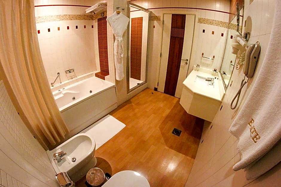 City Center Hotel