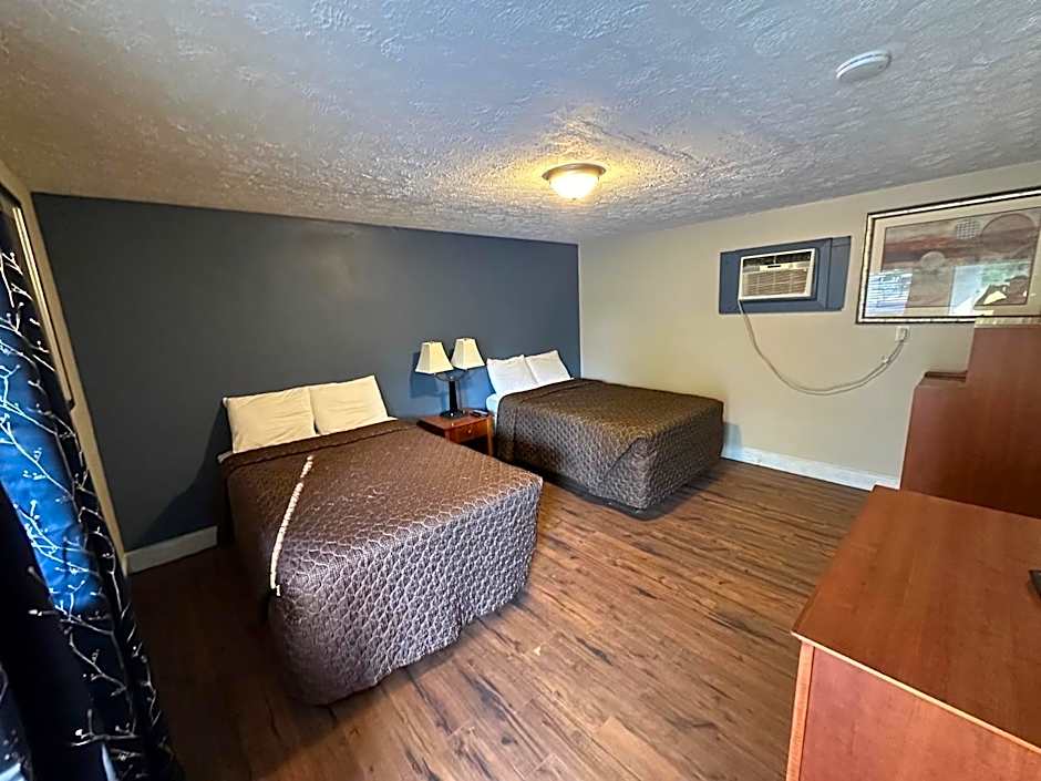 Bea's Parkway Inn