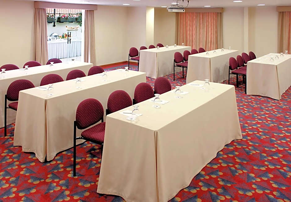 Hotel Estelar Suites Jones