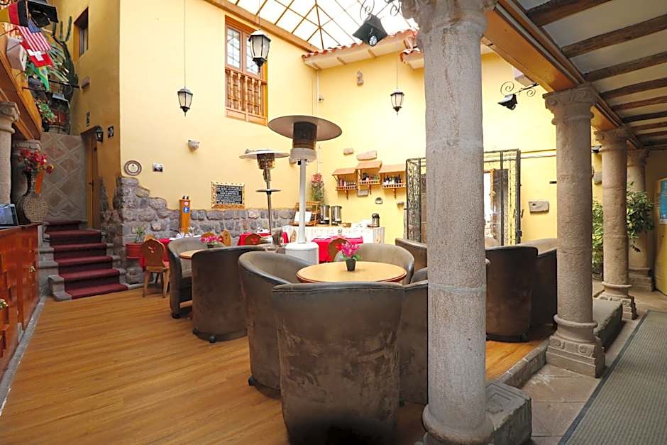 Hotel & Mirador Los Apus