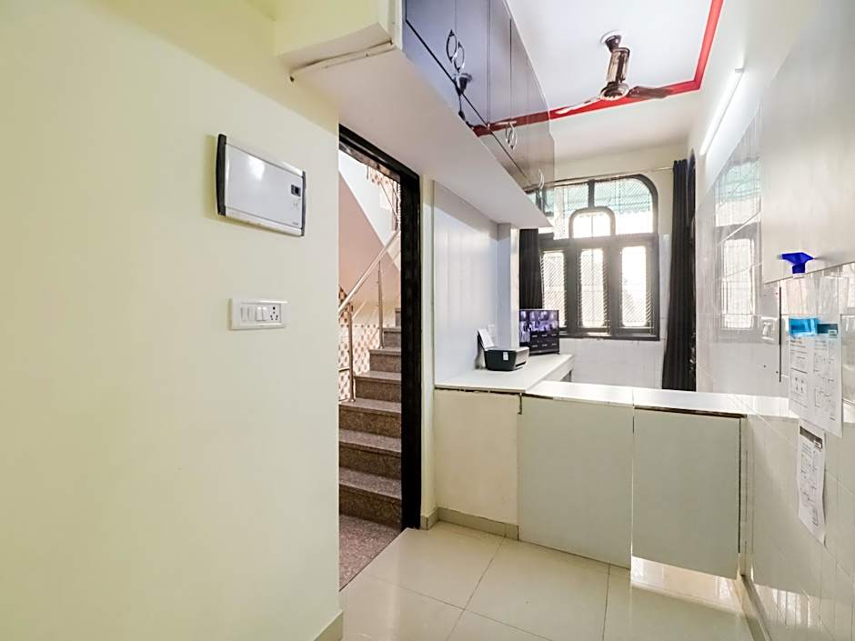 The Golden Bridge by OYO Rooms – Delhi, NY