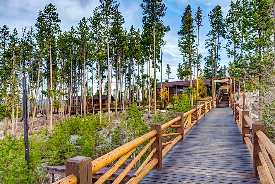 Grand Lake Lodge