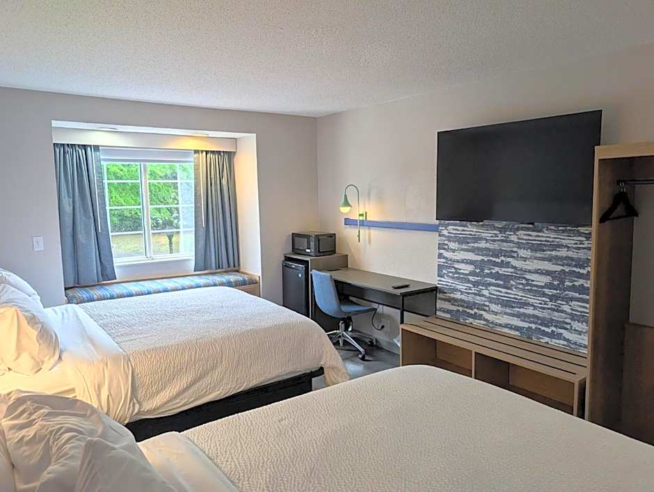 Greenville Pelham Inn by IHG
