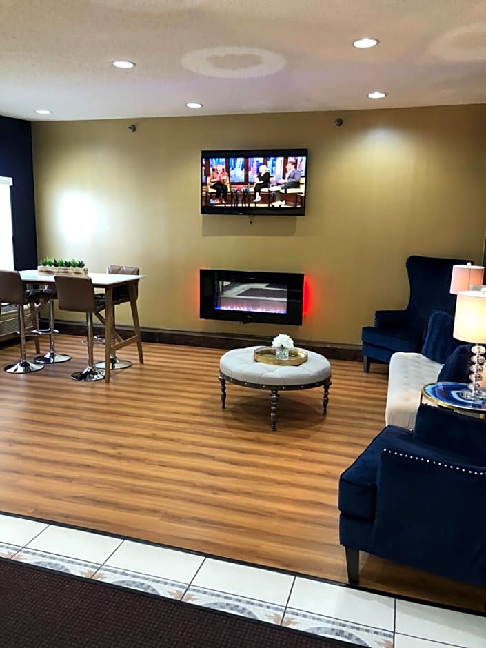 Halsted Inn and Suites Harvey - Chicago Southland