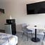 Motel 6 Branson West, MO - Silver Dollar City
