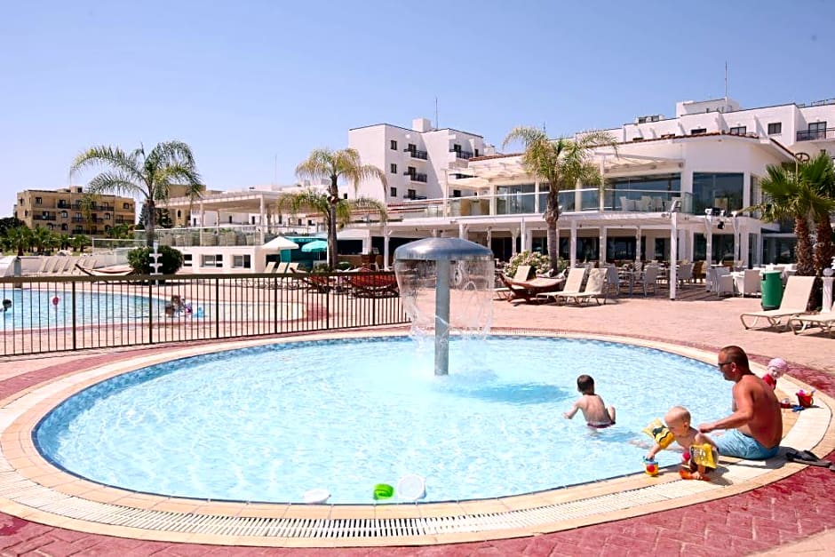 Marlita Beach Hotel Apartments
