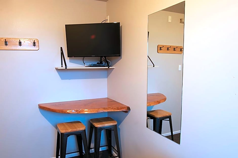 Dusky Lodge & Backpackers