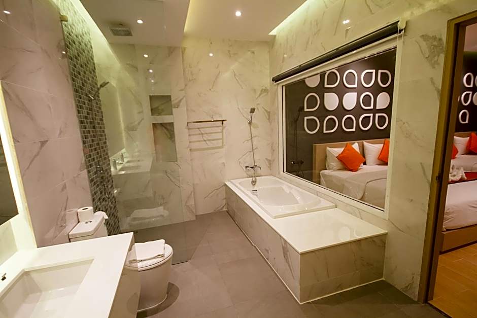 Platinum Hotel and Apartments