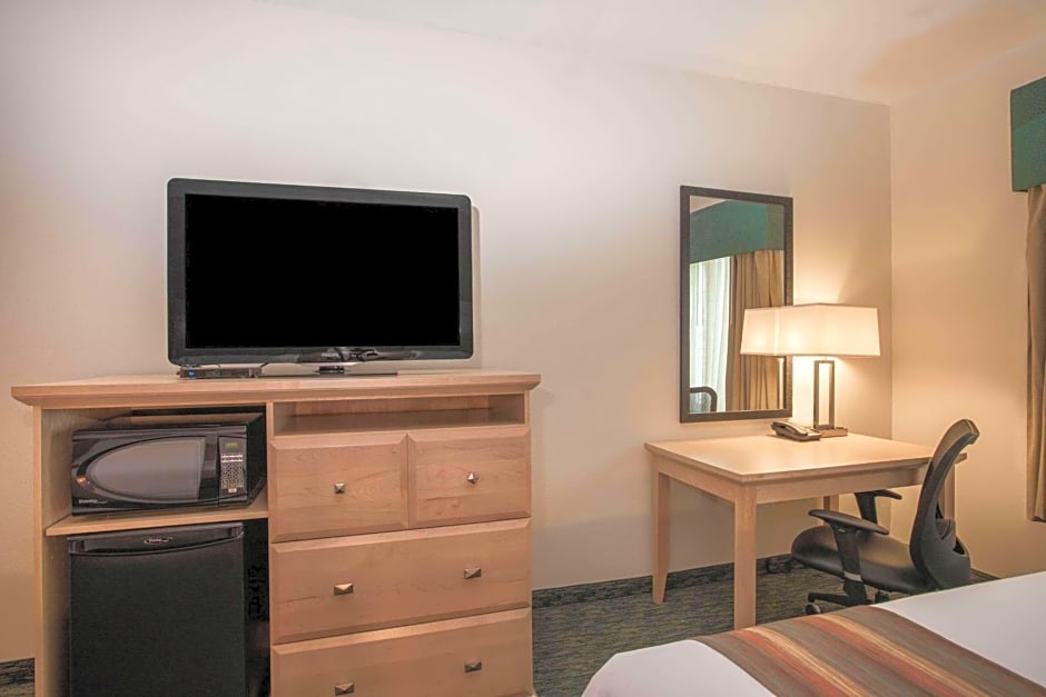 La Quinta Inn & Suites by Wyndham Grand Forks
