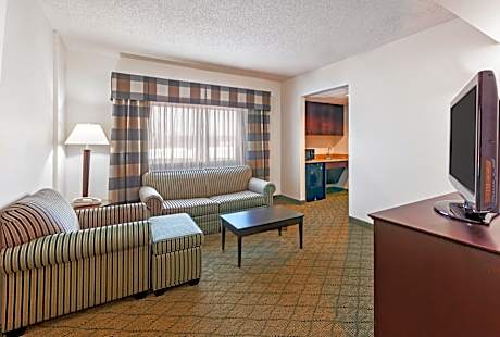 One-Bedroom Suite - Allergen Treated
