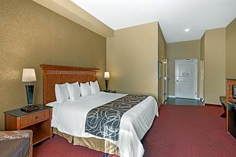 King Room with Walk-In Shower - Mobility Access