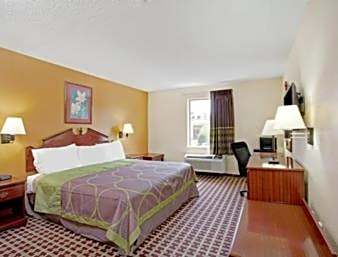 Photo 1 of 2 of 1 King Bed, Accessible