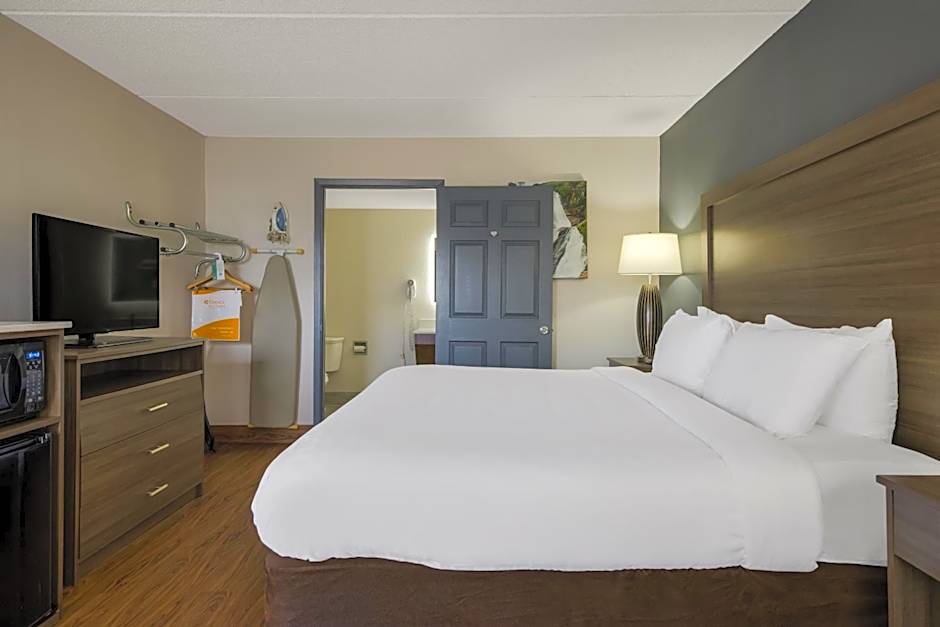 Quality Inn Asheville Airport