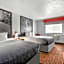 Super 8 by Wyndham Eveleth