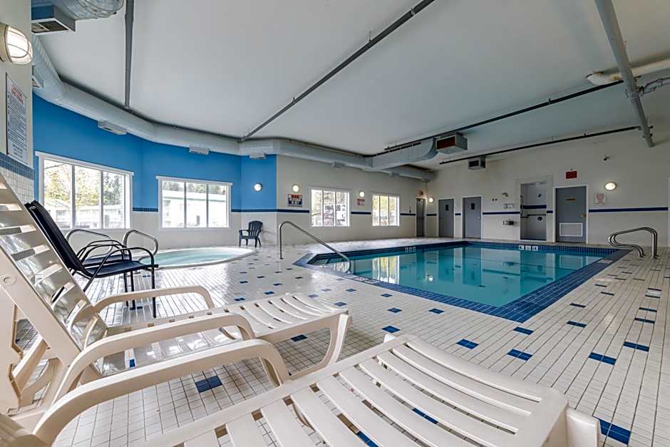 Ramada Limited Golden