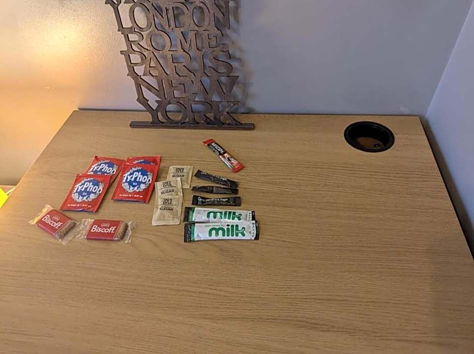 Darwin Stays - Service Accommodation in Newcastle under Lyme City Centre