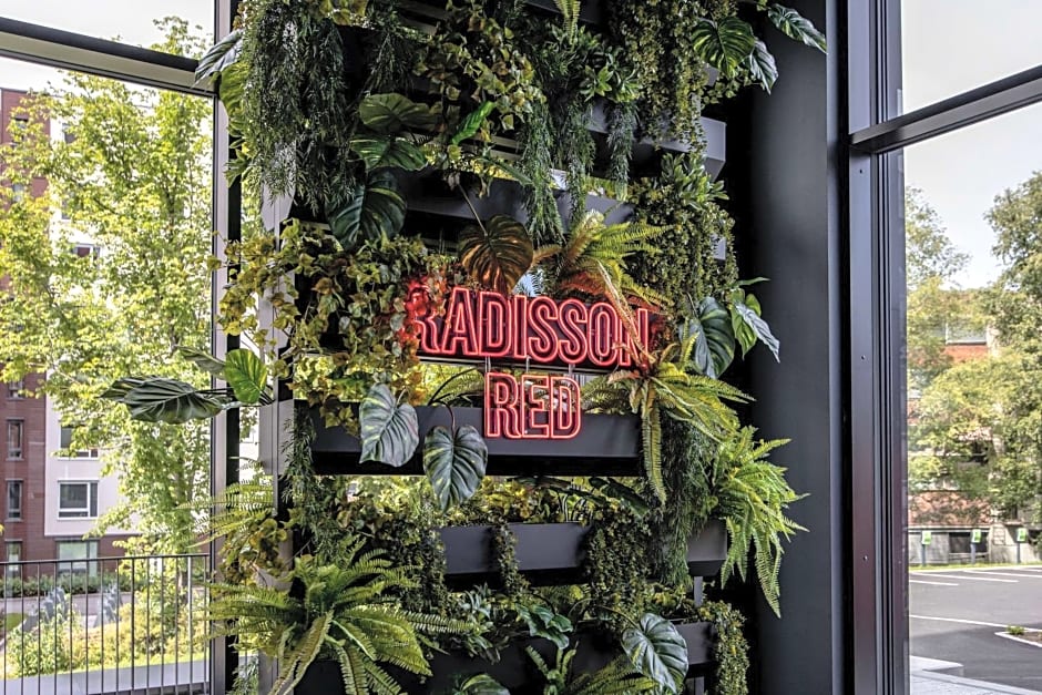 Radisson RED Oslo Okern