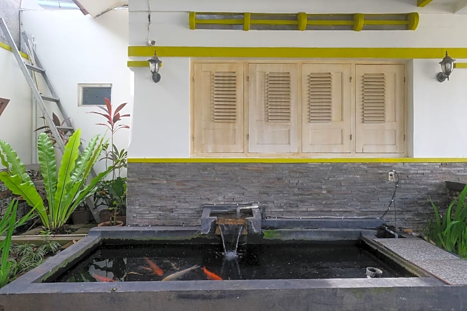 Urbanview Syariah Kadarman Home Laweyan by RedDoorz