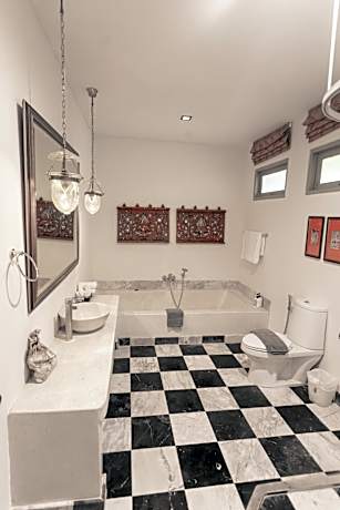 Creek Deluxe One Bedroom